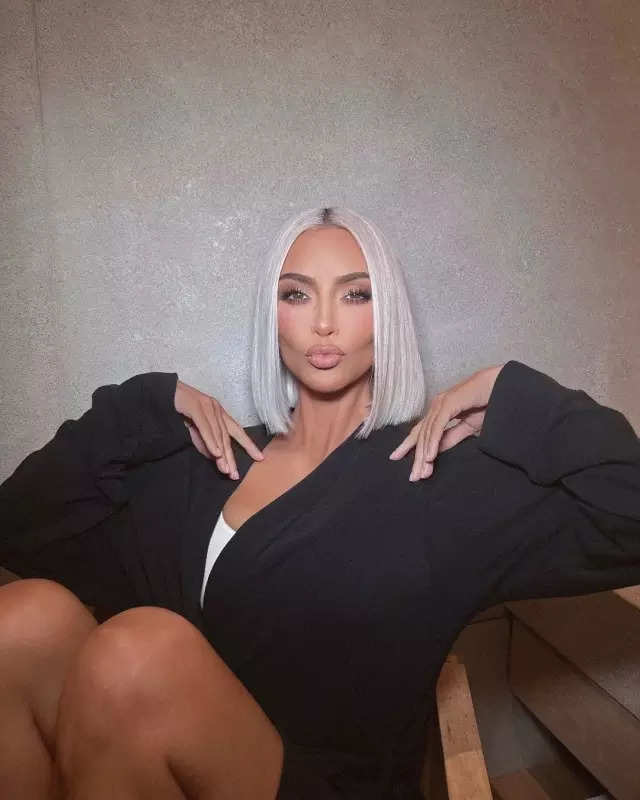 Kim Kardashian captivates fans with her alluring pictures