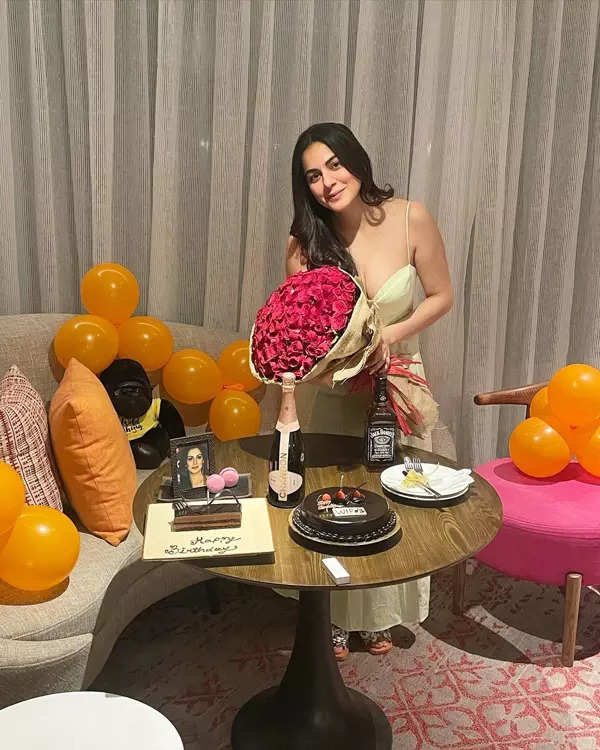 Kundali Bhagya fame Shraddha Arya celebrates her birthday with husband Rahul Nagal