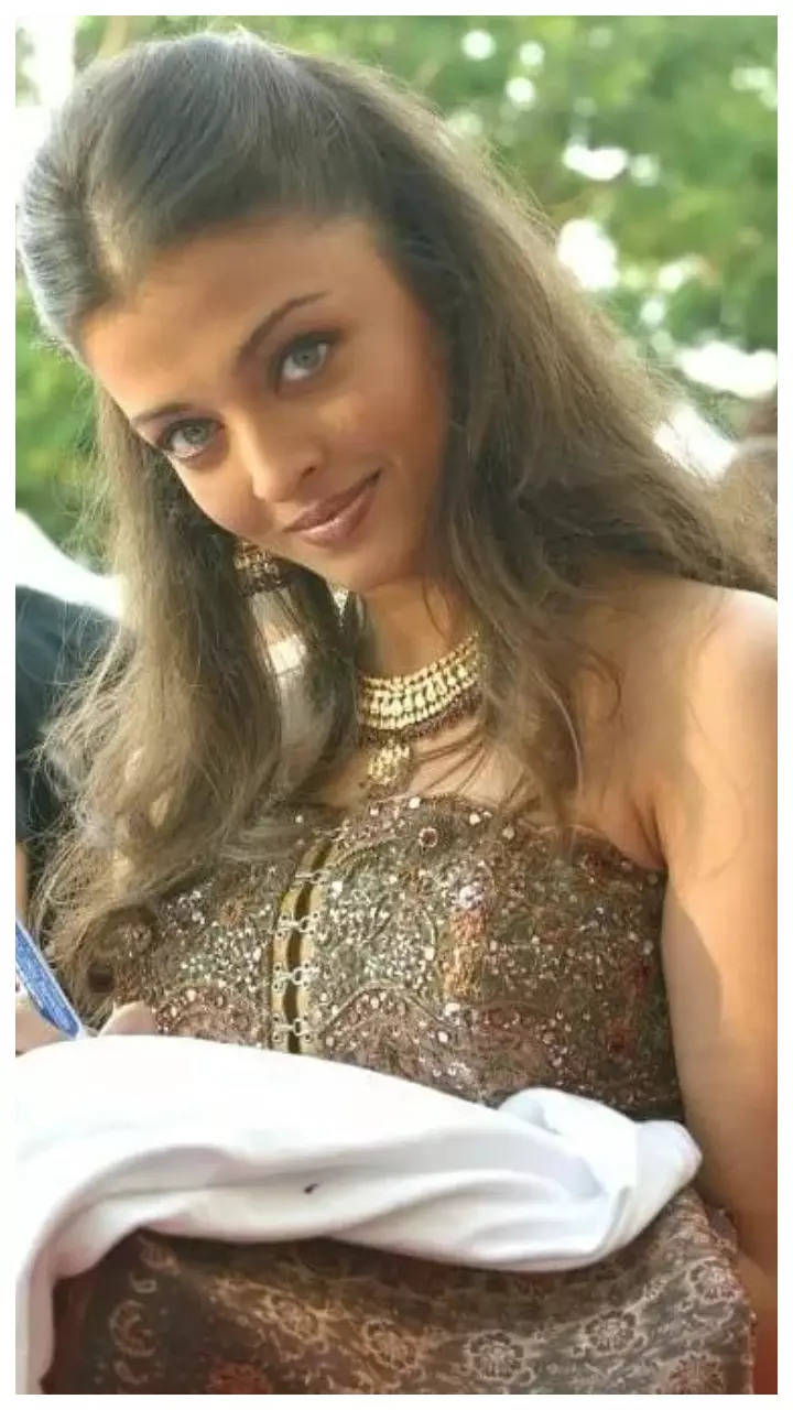 10 rare photos of Aishwarya Rai from her younger days | Times of India