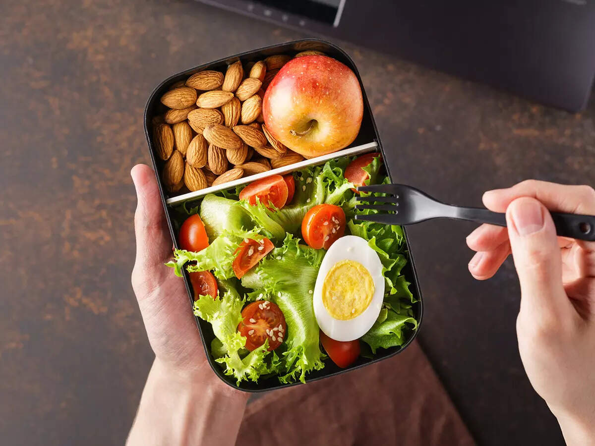 Pack These 5 Foods In Your Lunch For Complete Daily Nutrition