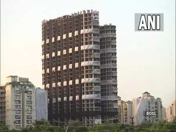 Supertech twin towers razed to ground; see pics