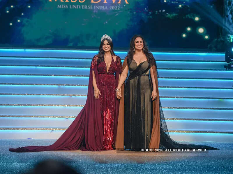 Miss Diva 2022: Harnaaz honoured with the Pride Of India award