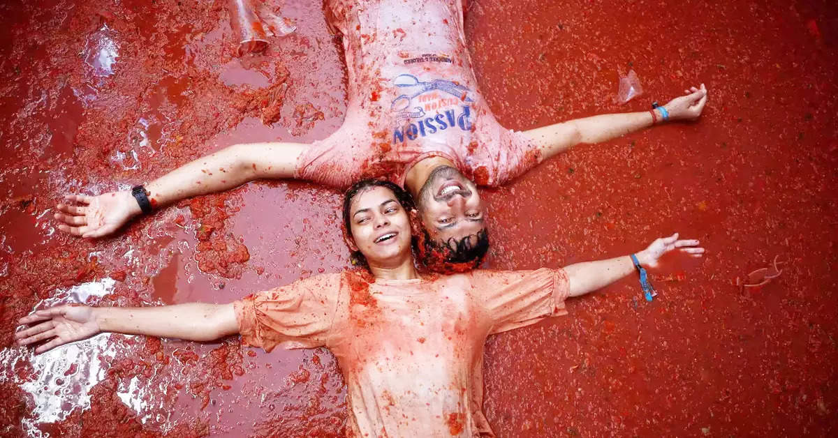 Fun-filled images from Spain's tomato fight festival La Tomatina
