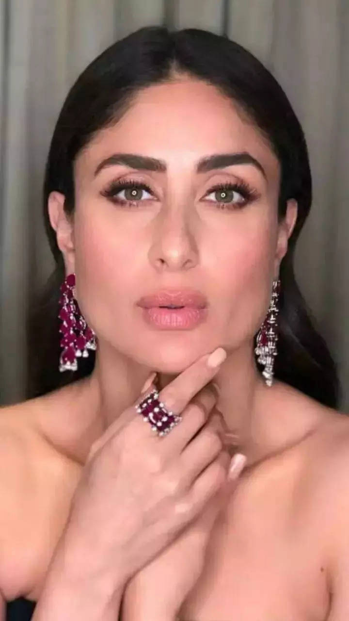 Kareena Kapoor Khan: Gorgeous beauty looks of Kareena Kapoor Khan | Times  of India