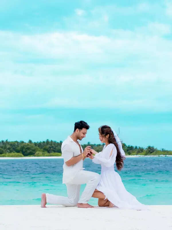<BR> is turning heads with her bewitching pictures <BR> is turning heads with her bewitching pictures
