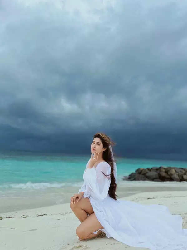 <BR> is turning heads with her bewitching pictures <BR> is turning heads with her bewitching pictures