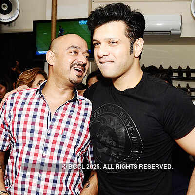 Jonqui live @ Smoke House Grill