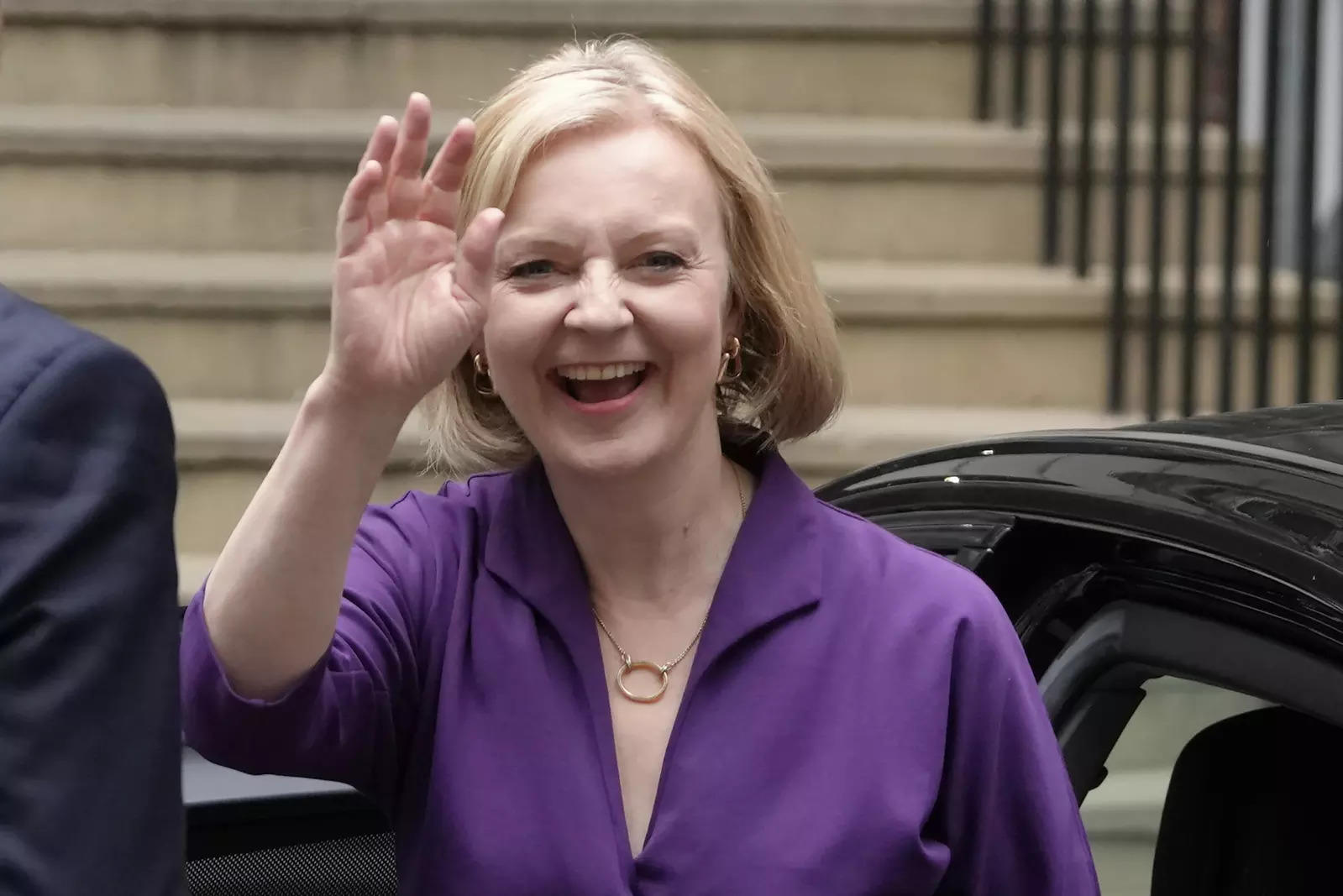 Liz Truss' pictures break the internet as she becomes Britain's next prime minister