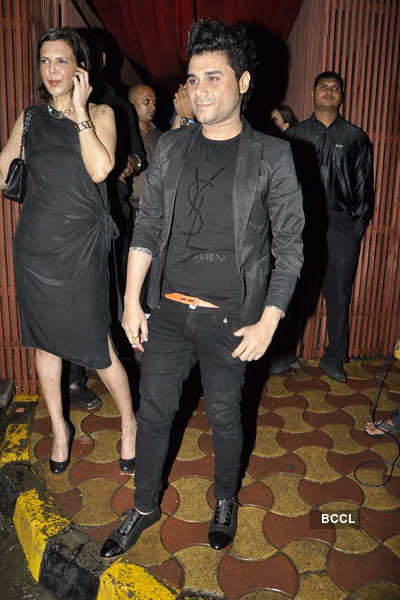 Stars at Arpita Khan's b'day bash 