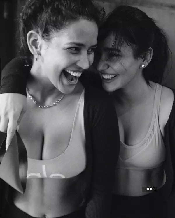 Aisha Sharma's ravishing pictures in monokini are breaking the internet