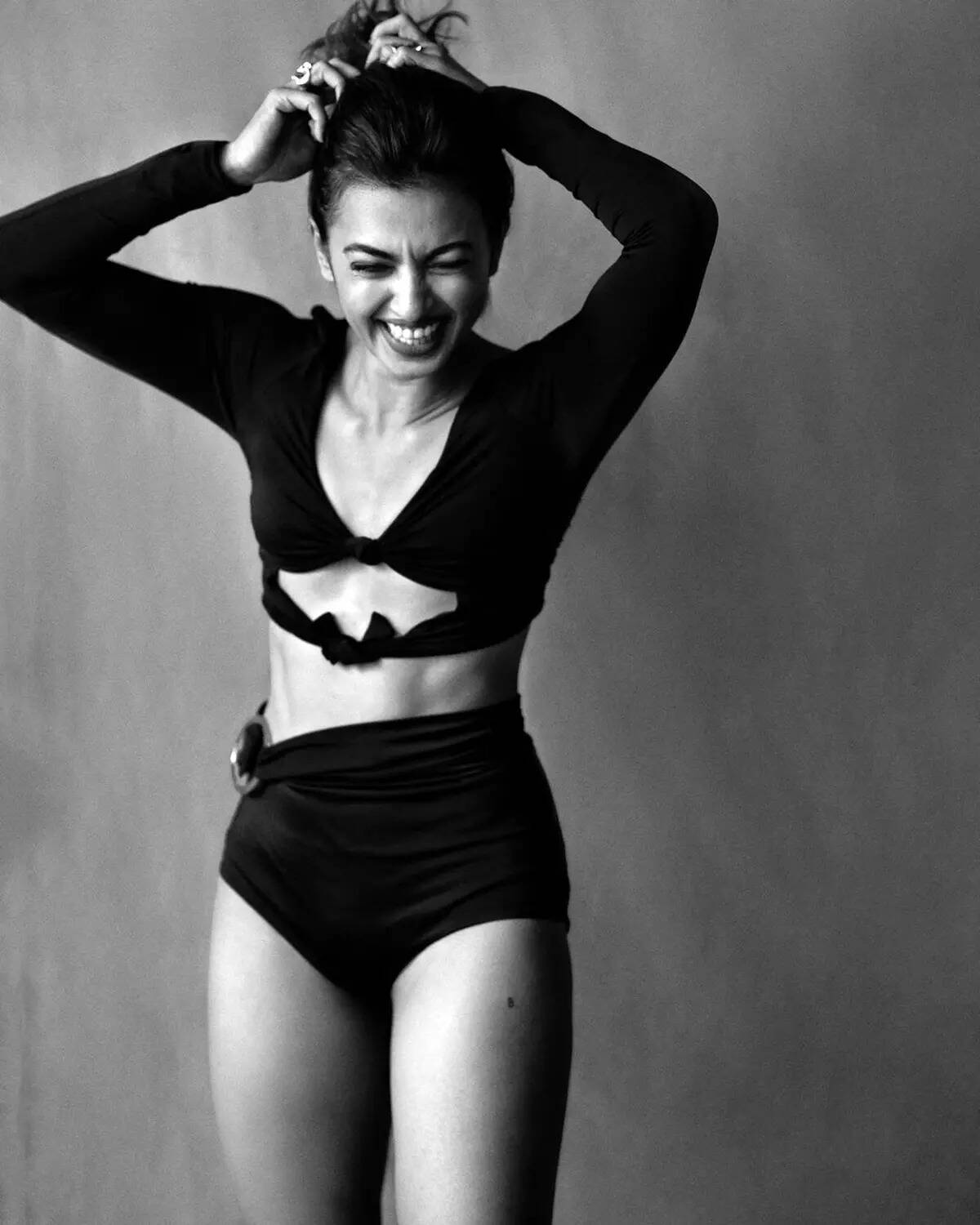 Radhika Apte beats the heat in style, checkout her stunning photos!