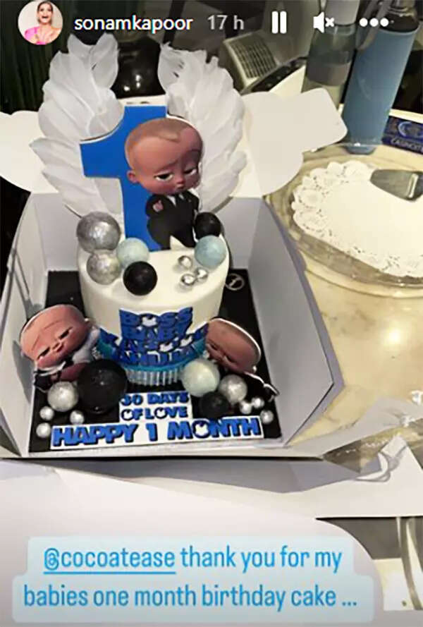 Here's the first family picture of Sonam Kapoor and Anand Ahuja with their little son Vayu Kapoor Ahuja