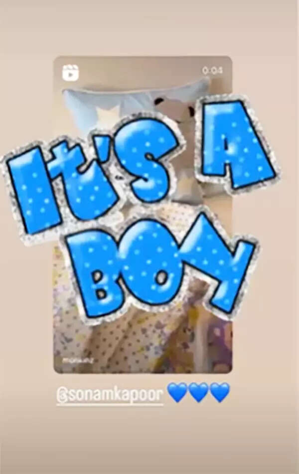 Here's the first family picture of Sonam Kapoor and Anand Ahuja with their little son Vayu Kapoor Ahuja