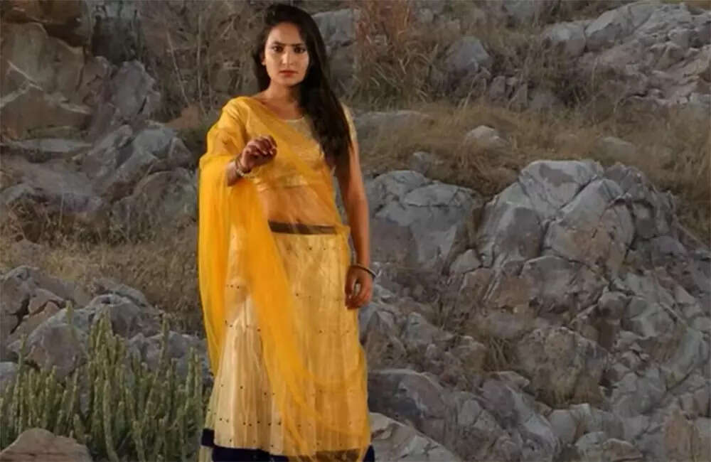 adhuri3