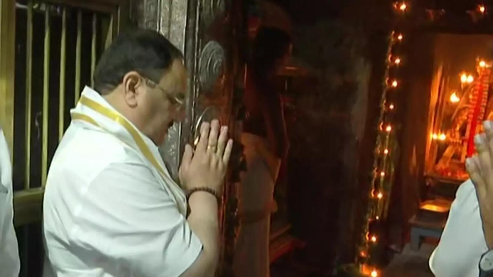 JP Nadda offers prayers at Pillayarpatti Vinayaka temple in Tamil Nadu