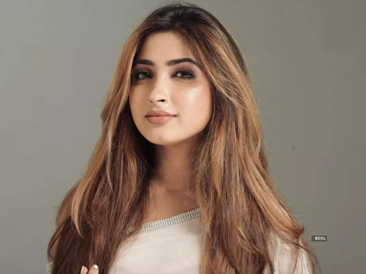 Bigg Boss Kannada 9 confirmed contestant Saniya Iyer: Interesting facts  about the actress | The Times of India