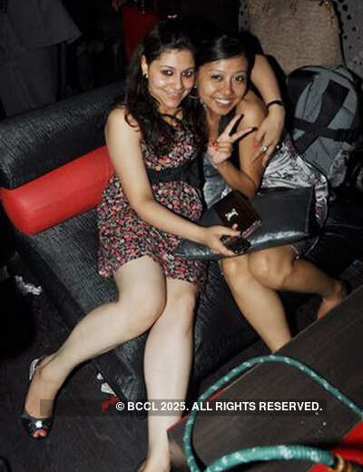 Reverb's 2nd anniversary celebration