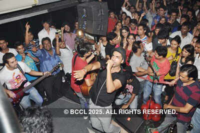 Reverb's 2nd anniversary celebration