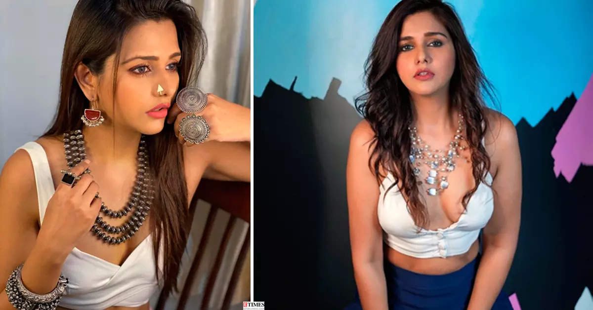 Bigg Boss 13 fame Dalljiet Kaur is making heads turn with her glamorous pictures