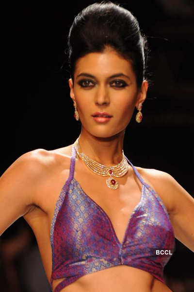  IIJW 2011: IGI show