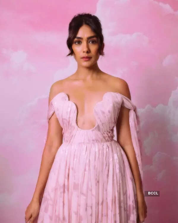Mrunal Thakur