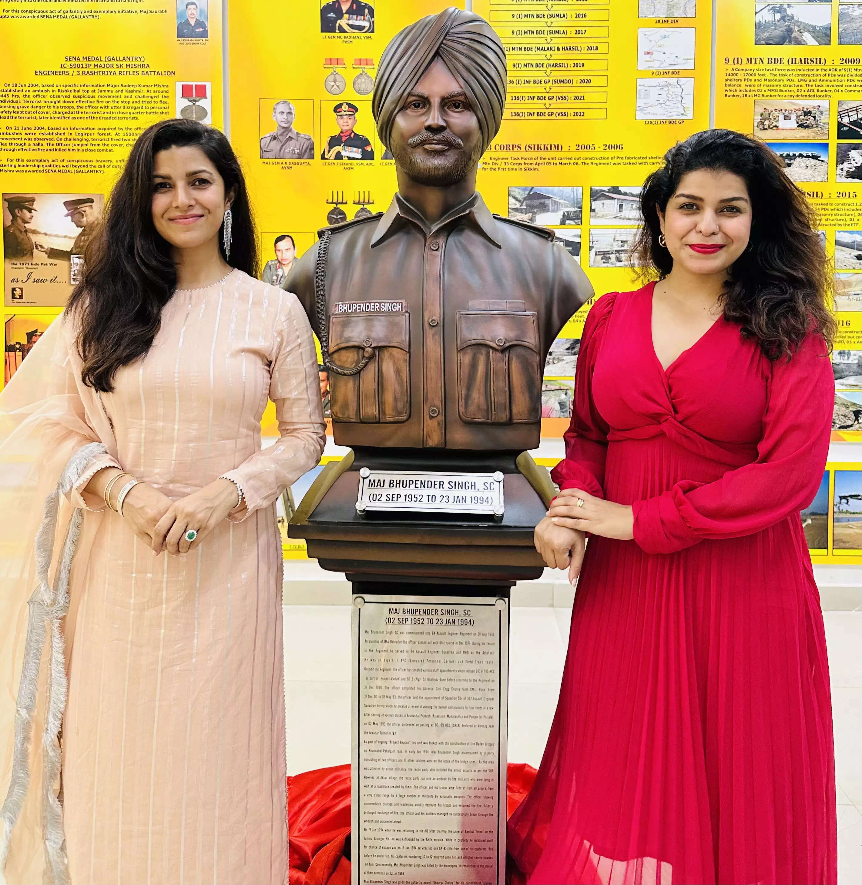 Nimrat Kaur with sister Rubina