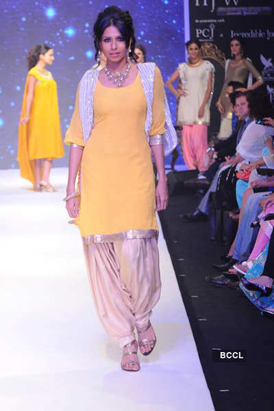  IIJW 2011: Manubhai Gems