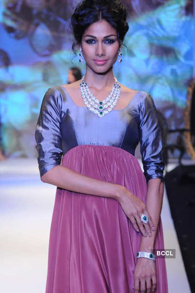  IIJW 2011: Manubhai Gems