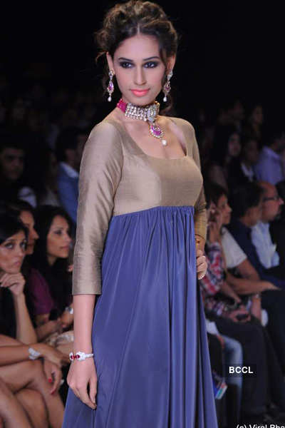  IIJW 2011: Manubhai Gems