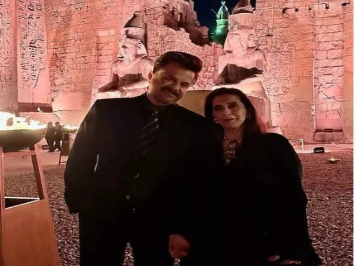 Anil Kapoor explores Egypt with wife Sunita and his vacation pictures are  as dreamy as it gets! | Times of India Travel