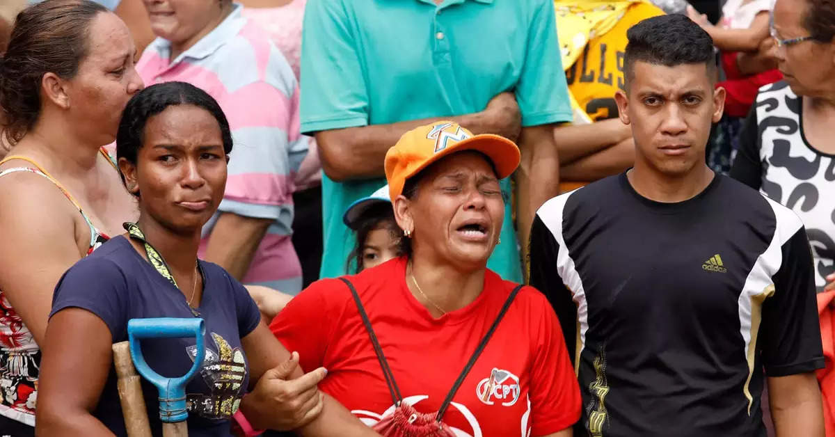 These images capture the agony of flood victims in Venezuela