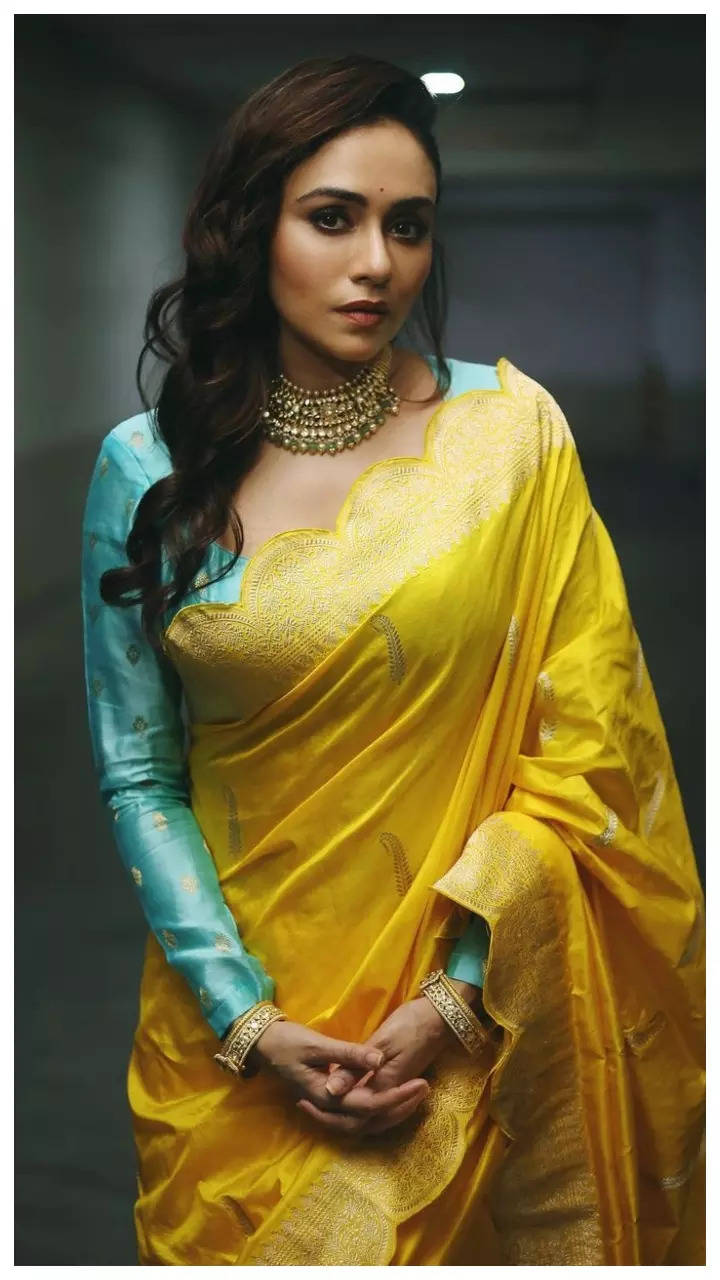 Beautiful Rich Pallu Yellow Color Saree – Amrutamfab
