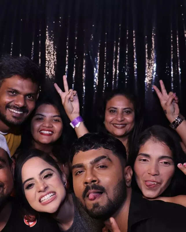 Urfi Javed drops pictures from her birthday, looks sensational in a sequin ensemble