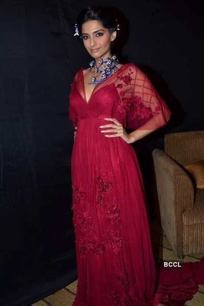 Celebs at IIJW '11 - Part 2