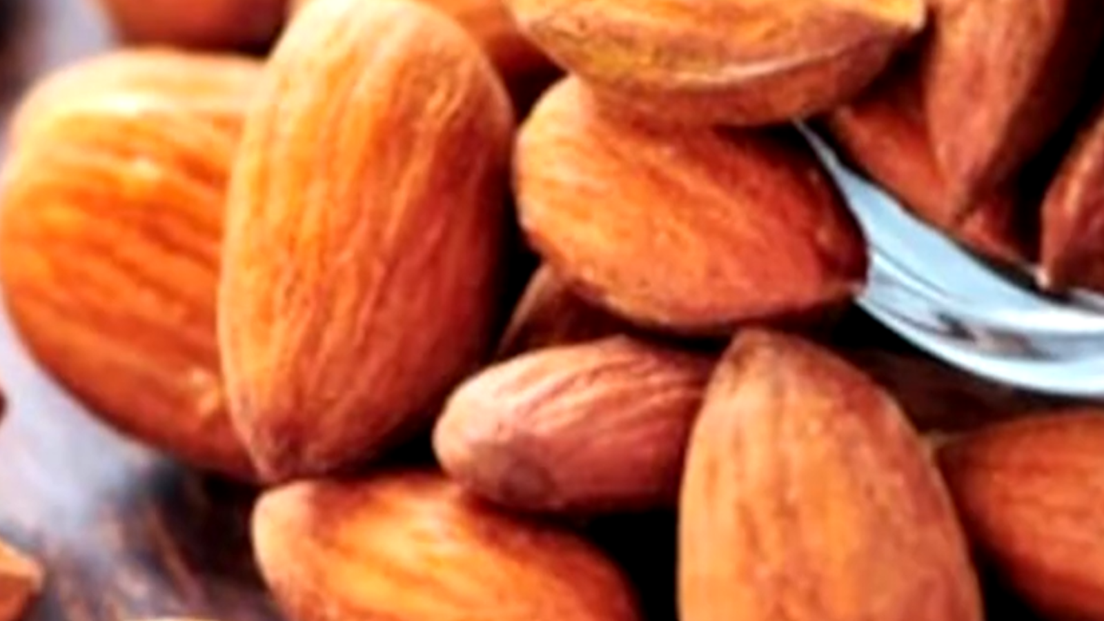 Almonds are good for gut health Study