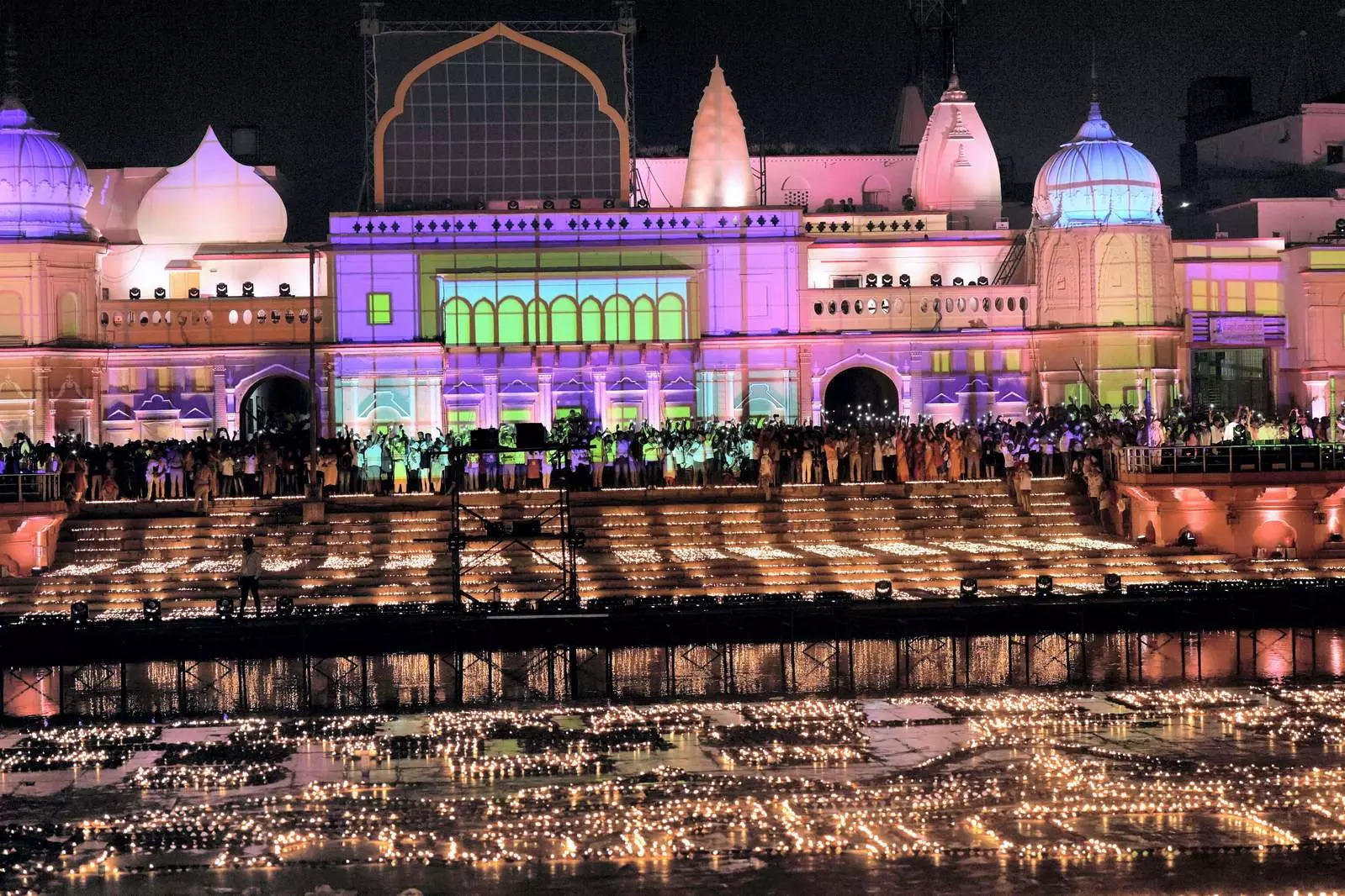 These images from Ayodhya’s Deepotsav will leave you mesmerised!