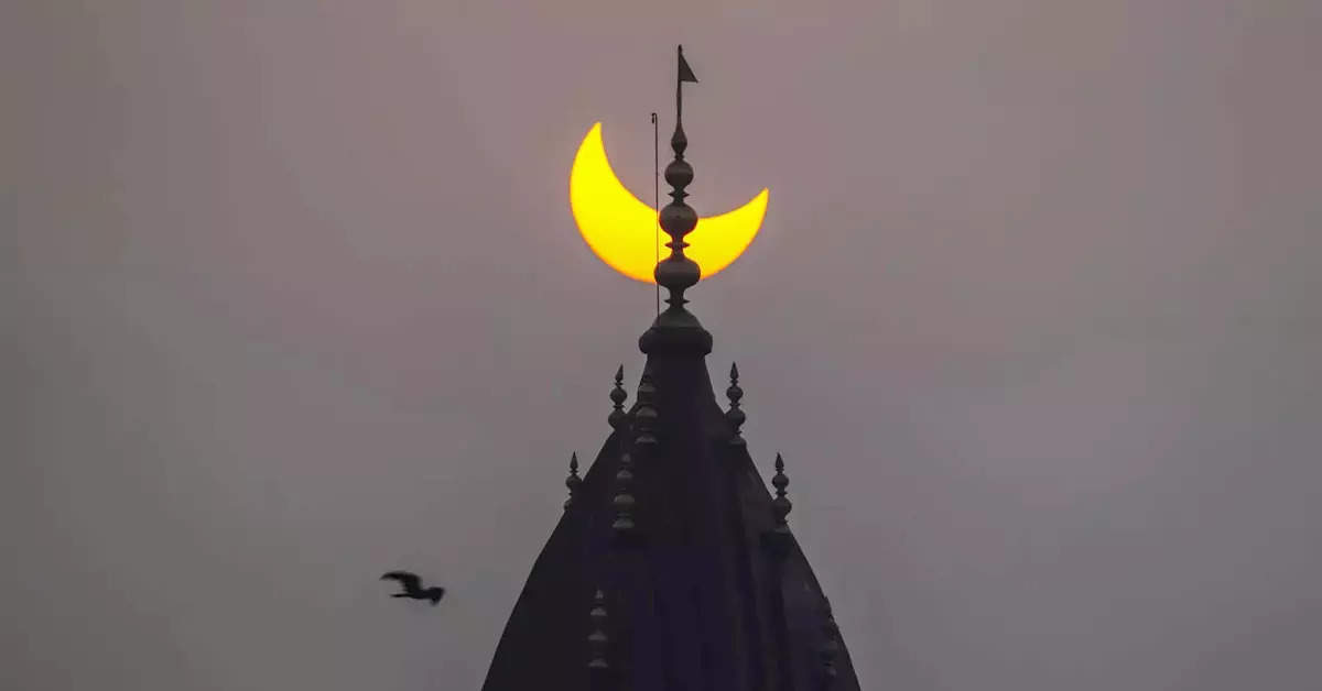 Solar eclipse: Spectacular images from around the world