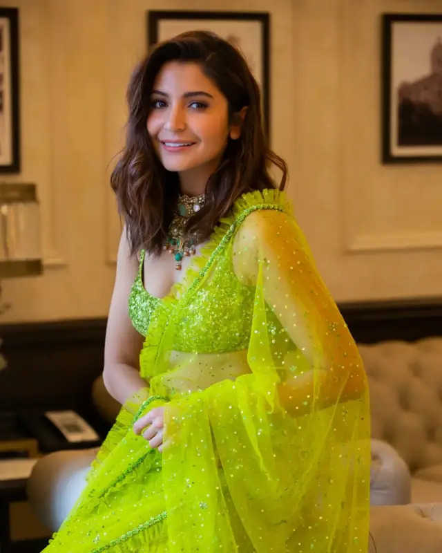 Anushka Sharma leaves fans smitten in a lime green saree, see pictures |  Photogallery - ETimes