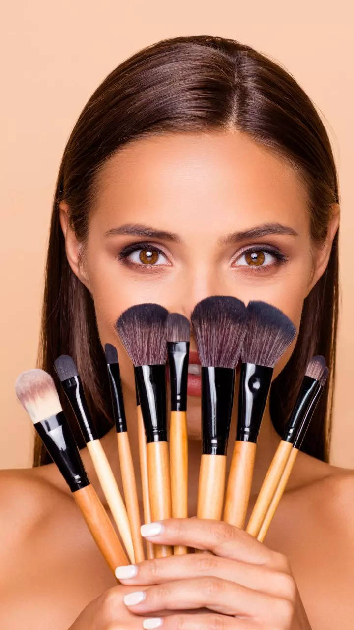 Essential Makeup Brushes And What Do