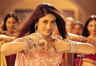 'Ritu Kumar to design Bebo's wedding outfit'