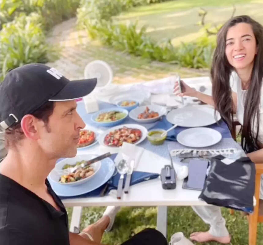 From chilling in the sun to enjoying food on a picnic, here&rsquo;s how Hrithik Roshan made his ladylove Saba Azad&rsquo;s birthday special