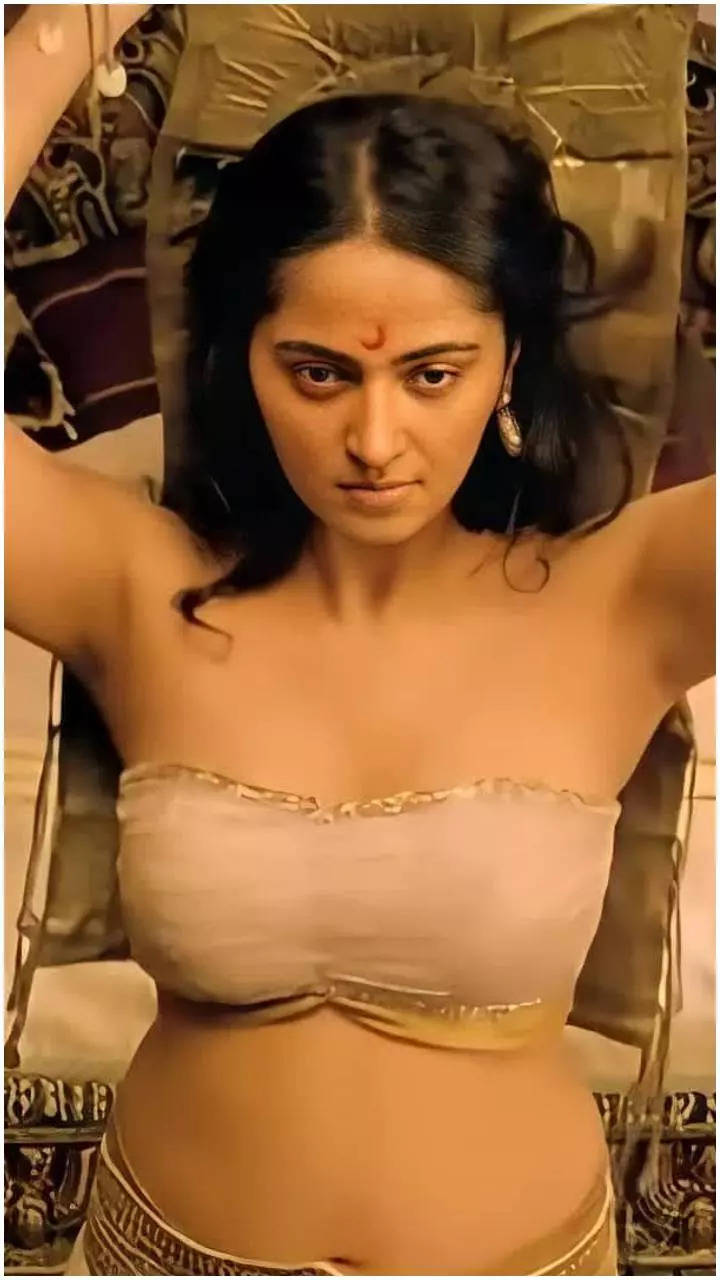 Anushka sex boobs