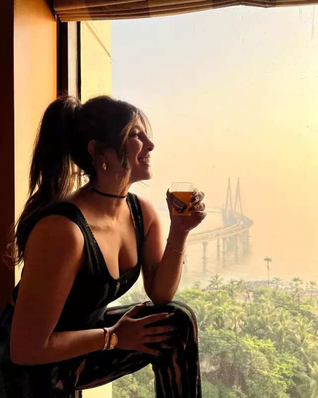 Priyanka Chopra raises the style bar in floral pantsuit, pictures will make your heart skip a beat