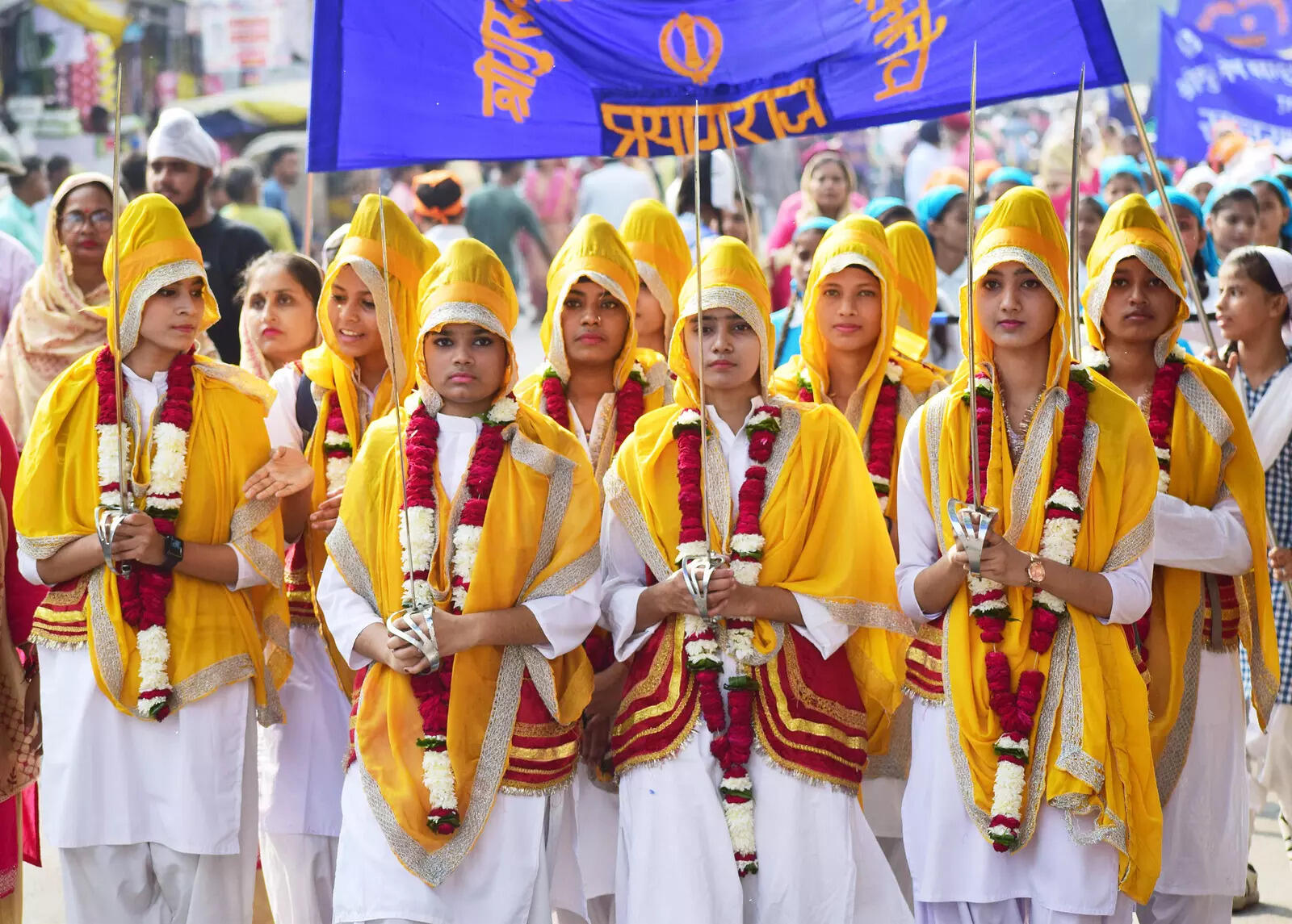 40 Images From Guru Nanak Jayanti Celebrations Across India 