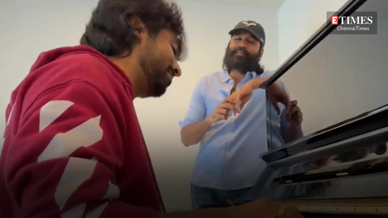Dhanush sings unplugged version of 'Vaathi' first single