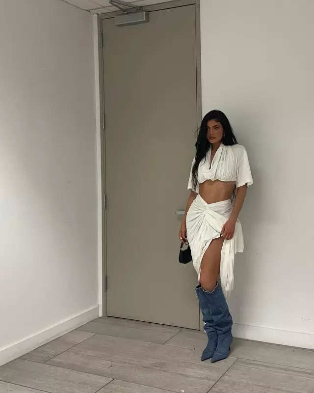 Viral photos of Kylie Jenner, 'The Youngest Self-Made Billionaire Ever'