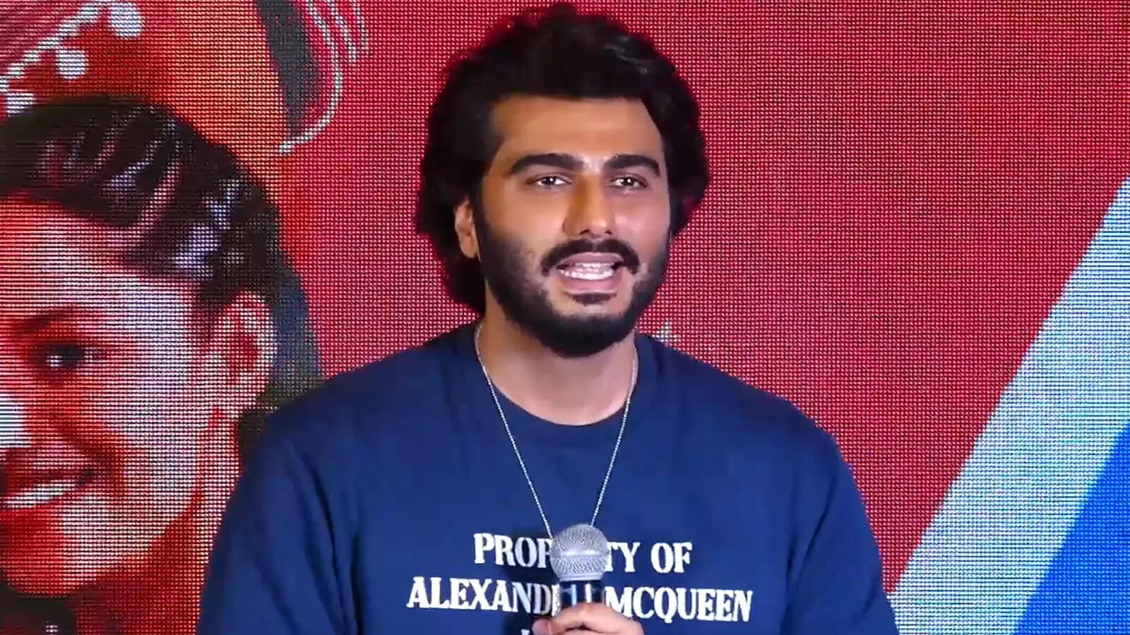 Arjun kapoor schools a journalist who asked about pre marital sex and
