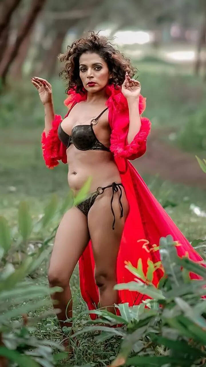 Deepthi kalyani nude