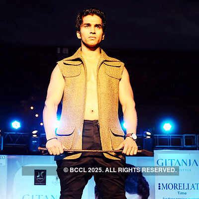 Neil Nitin Mukesh @ Gitanjali event