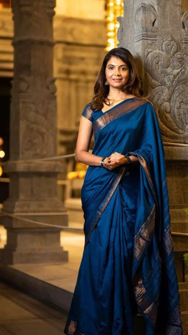 Shwetha Prasad's love for saree at a glance